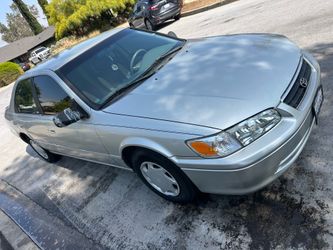2000 Toyota Camry