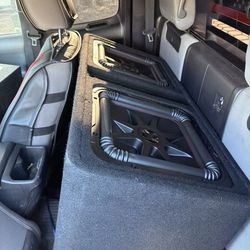 KICKER L7Rs dual 12 1200 watts rms and SKAR rp 1200