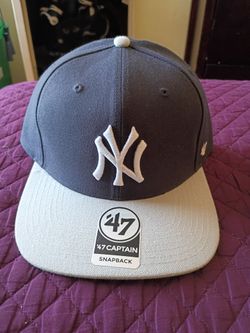 NY Yankees snapback hat