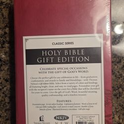 Holy Bible NKJV Gift Edition 