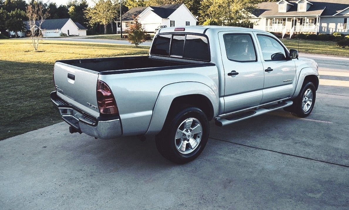 No mechanical issues2005 Toyota Tacoma whatsoever and the AC blows cold