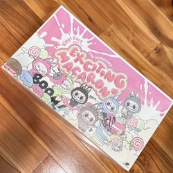 Labubus (macaron / Big Into Energy)