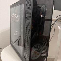 Gaming PC w/ Setup