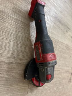 Milwaukee grinder