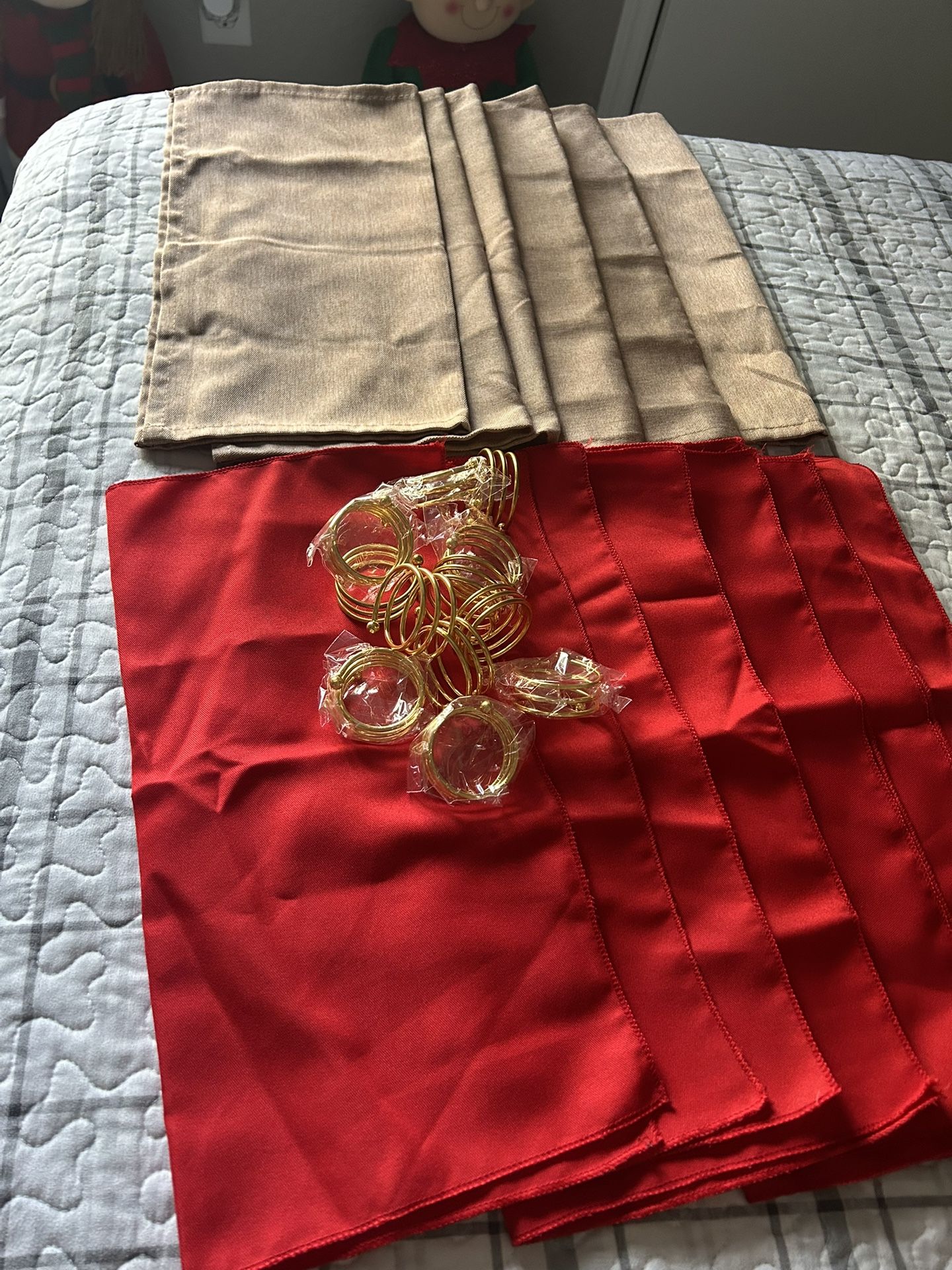 Napkins Set Of 6 And Rings