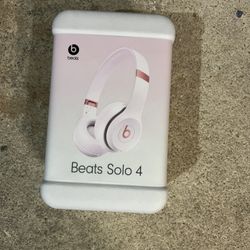  Beats Headphones 