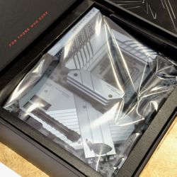 Big Bundle Z790 Apex White (Like New), i9-13900KS (Delidded + Direct Die Block), Binned SK-Hynix A-Die DDR5 8(contact info removed)MHz w/ RAM Waterblo