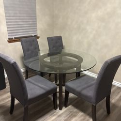 Glass Dining Table W/4 Chairs