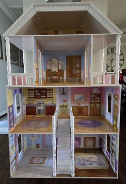 Kidkraft Doll House