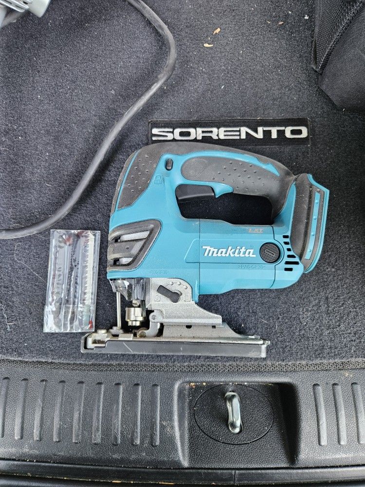 Makita XVJ03Z 18V LXT® Lithium-Ion Cordless Jig Saw, Tool Only