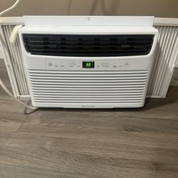 Window Air Conditioner 