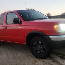 1998 Nissan Frontier – 68k Miles, Manual