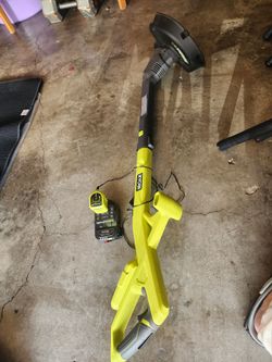 RYOBI EASY EDGE IS LIKE NEW USE 1 TIME