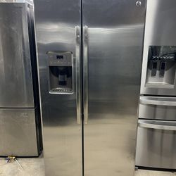 GE REFRIGERATOR 