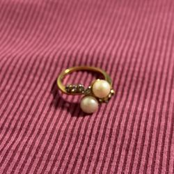 Gold Ring Synthetic Gems Zirconia Pearls Costume Jewelry Size 8