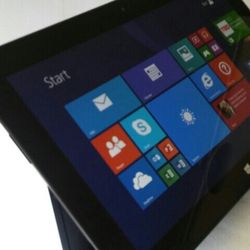 Microsoft Surface Rt 32gb. Laptop Tablet And Chargerg