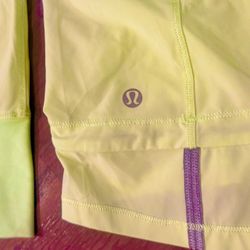 Adorable Lululemon 3/4 Zip Hoodie - Reflective