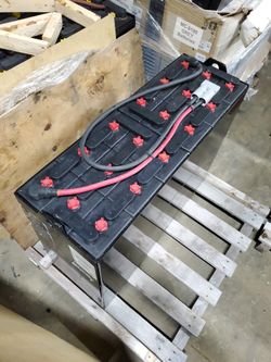 36 Volt Battery 18-125-11 Like New Condition