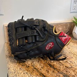 12 1/2 inch Lefty First Baseman’s Glove