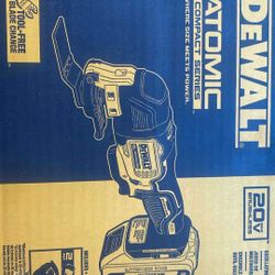 Dewalt Atomic Compact Series Multi Tool Kit