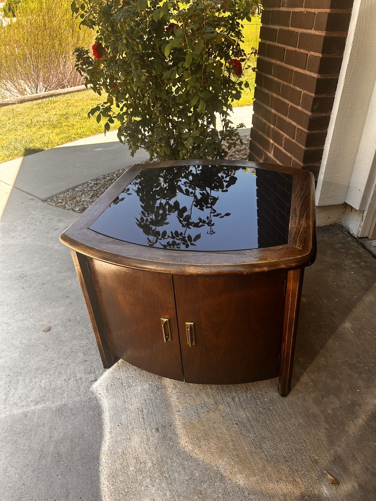 End Table / Side Table