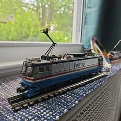  Amtrak AEM-7 electric locomotive, #908.