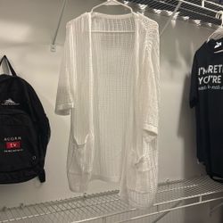 Brand New White Crocheted W/Pockets Size M
