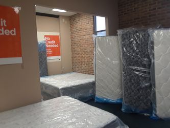 Queen Mattress Set Sale Week