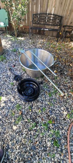 Large Stainless Steel Carnitas/Fryer pot