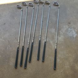 Wilson Staff D300 Golfing Clubs