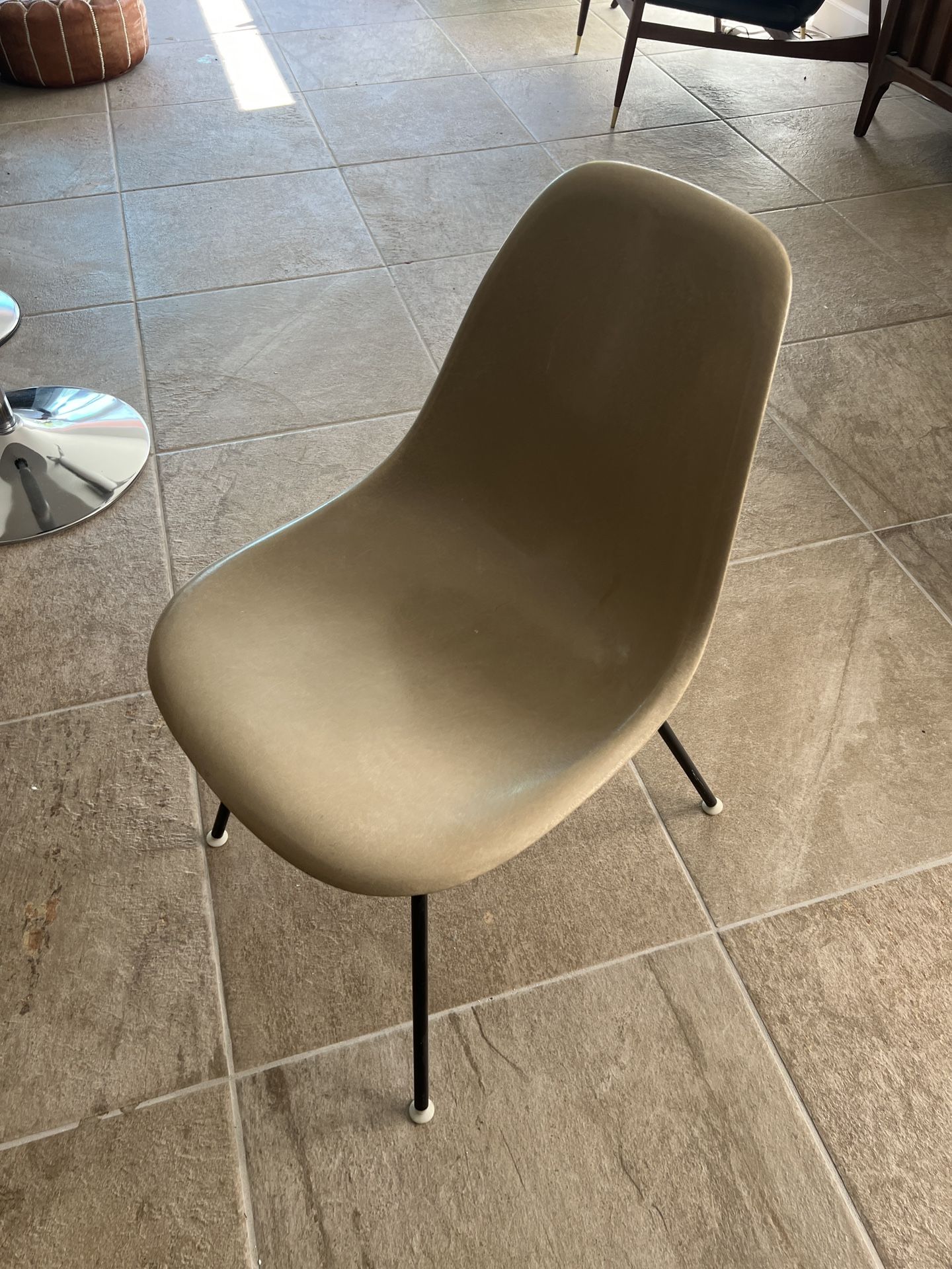 MCM Vintage Herman Miller Chair, Beige