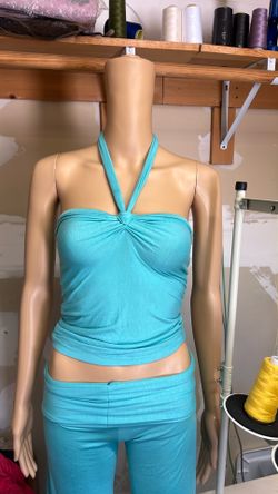 Halter neck + fold over capris