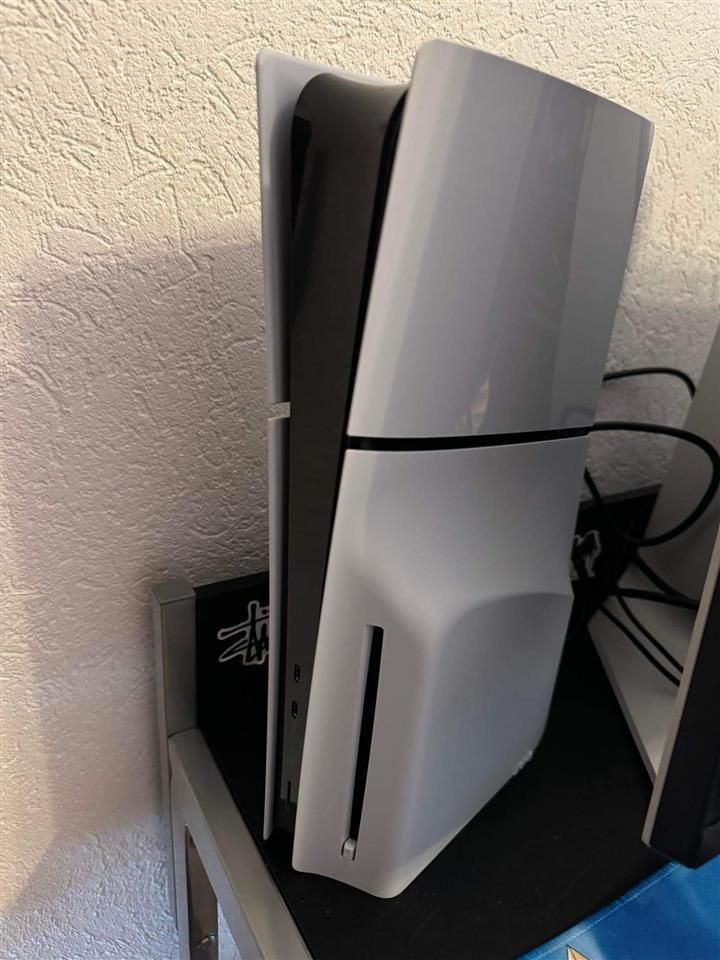 Ps5 Comes With 2 Controllers And 2 144hz Monitors 24in Curved And Ps Plus With 2k25 & More Games