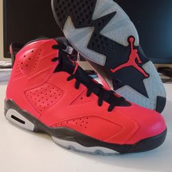 Jordan 6 Retro
Infrared 23 (Toro)
