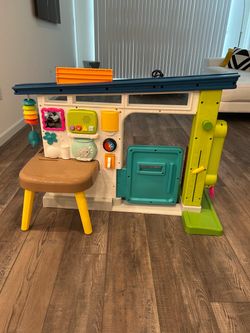 Fisher Price-Electronic learning playhouse