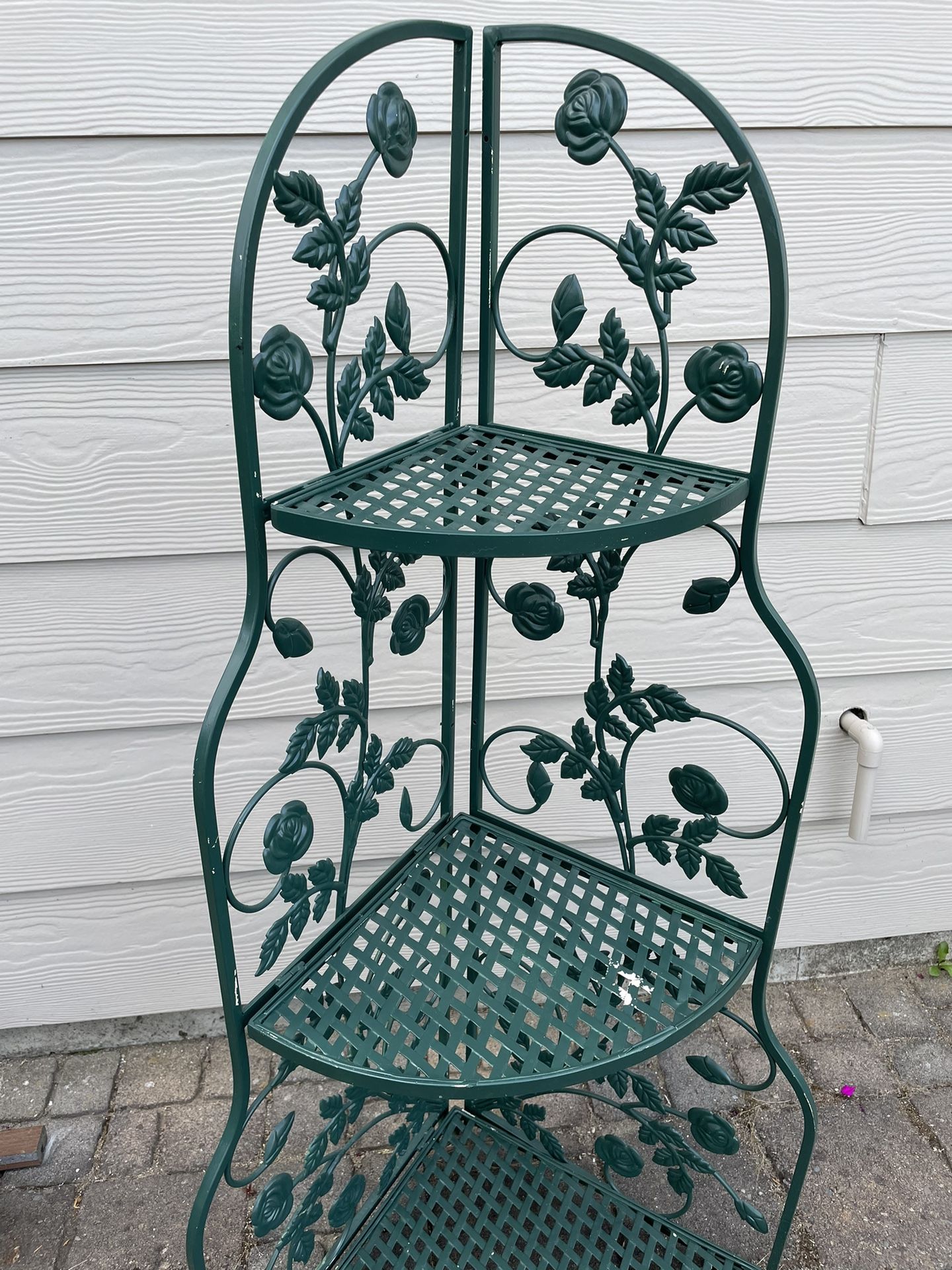 Metal Corner Shelf