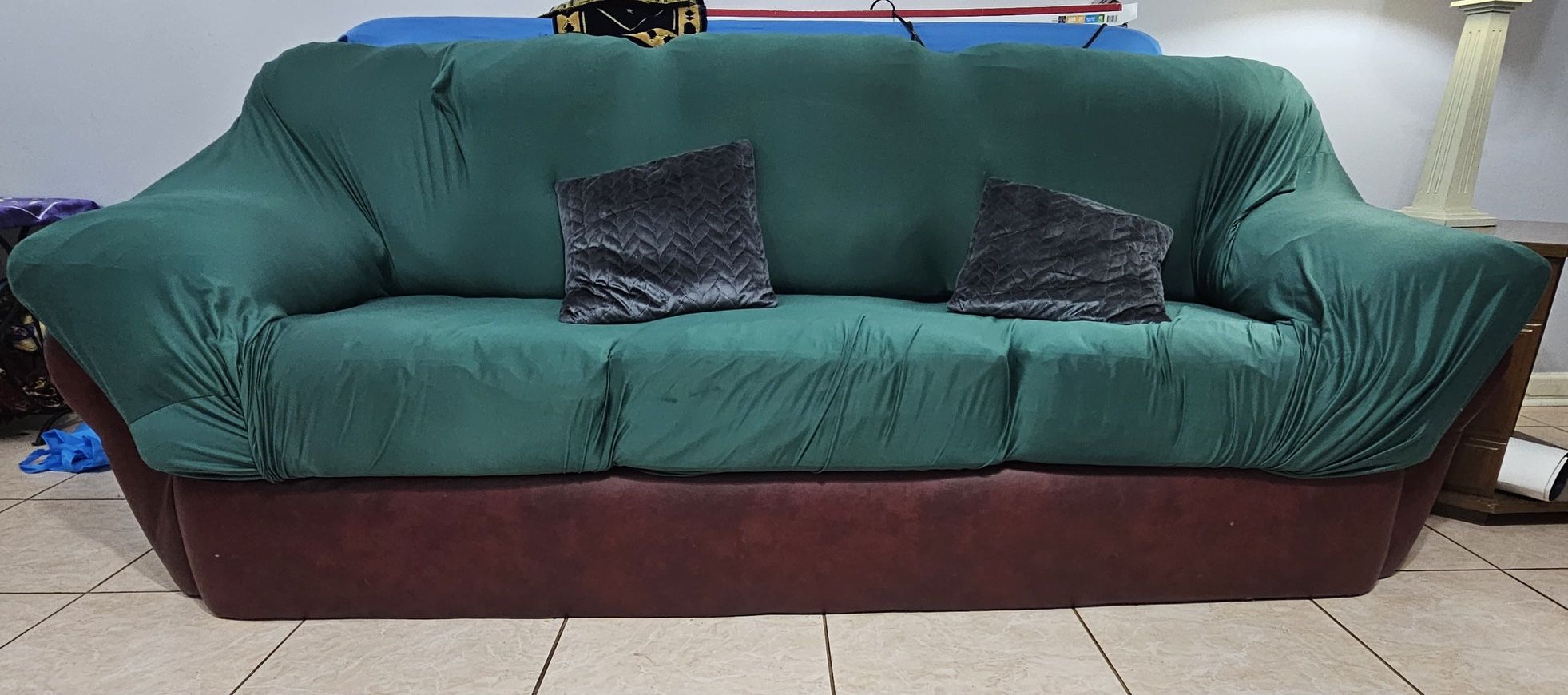 Sofa set
