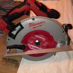 MILWAUKEE 7 1/4 Circular Saw
