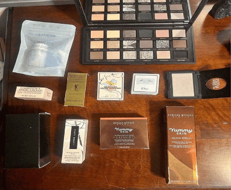 help go Fuel Creativity with a Professional Makeup Collection!