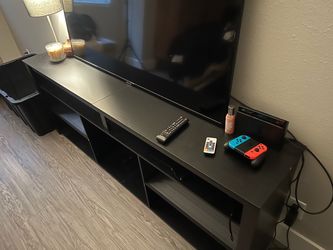 Entertainment center