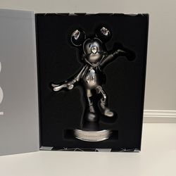 D23 Mickey Mouse Statue