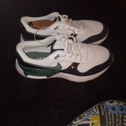 Brand New Nike Air Max  7