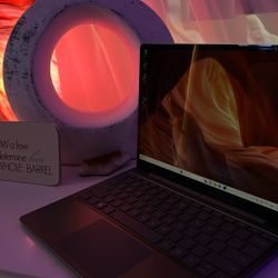 Microsoft Surface Laptop Go2! Only Used 2mths Summer College Classes! It’s Basically NEW!!