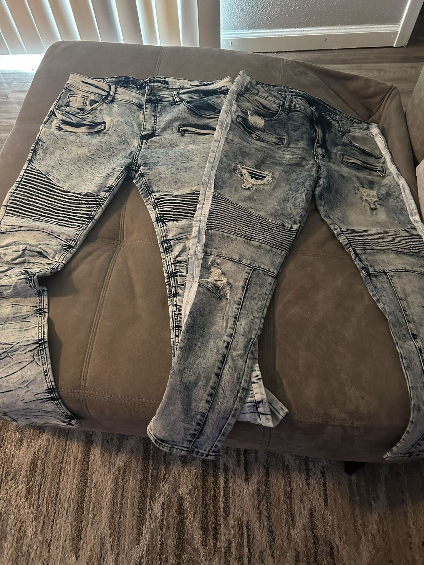 Men Jeans 34x30 Size 