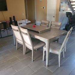 Comedor De 6 Sillas Buenas  Condiciones