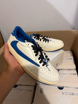 Nike travis scott