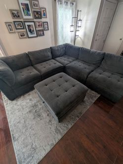 Thomasville Tisdale Modular Sectional 6-piece Dark Gray with Storage Ottoman