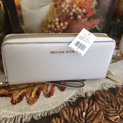 Michael Kors Wallet   New