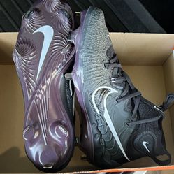 Nike Alpha Huarache NXT 'Black Dark Smoke Grey' men’s size 7 1/2 Men’s metal baseball cleats