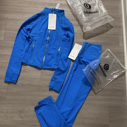 Blue lululemon set jacket and leggings Size 6